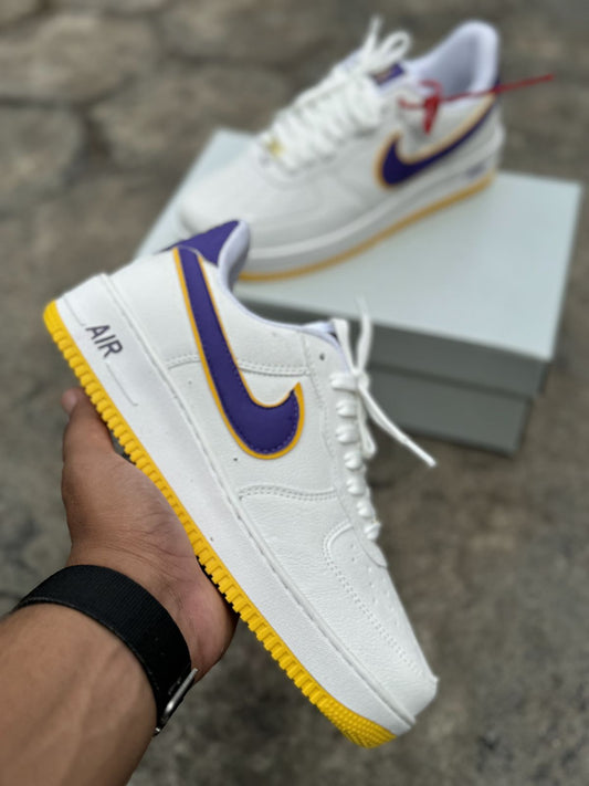Tênis Nike Air Force 1 Lakers