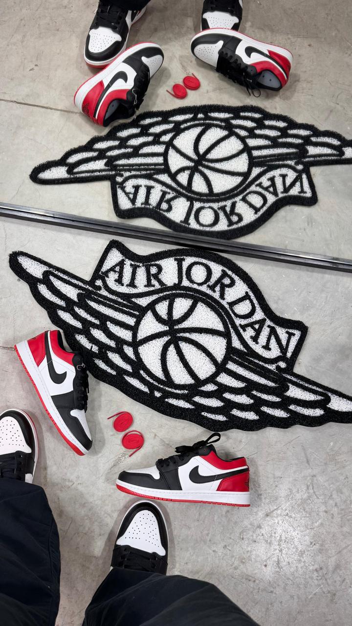 Tênis Jordan Low Tricolor