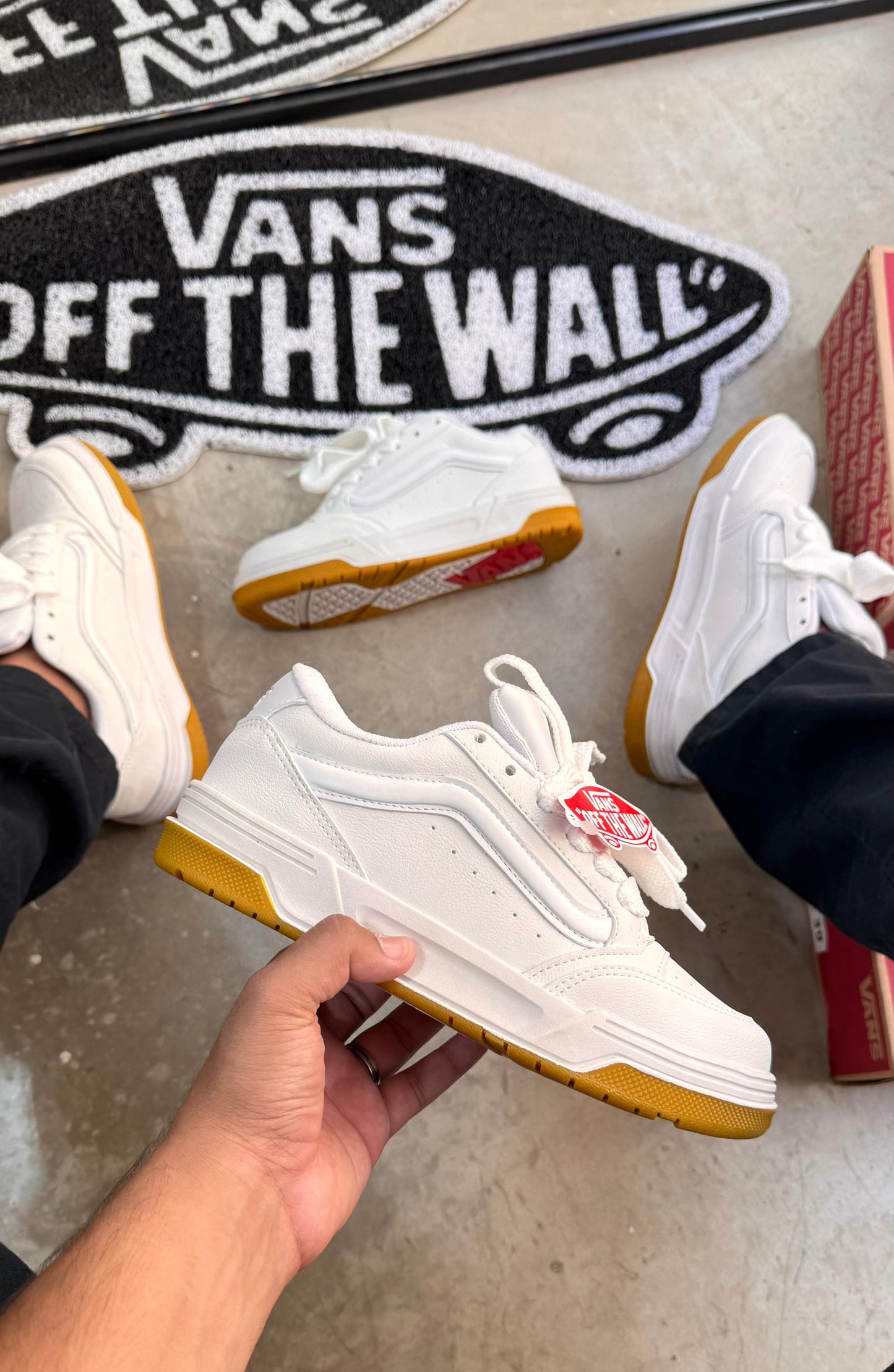 Tênis Vans Hylane Branco Caramelo