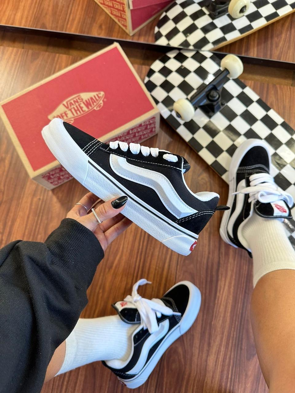 Tênis Vans KNU Skool