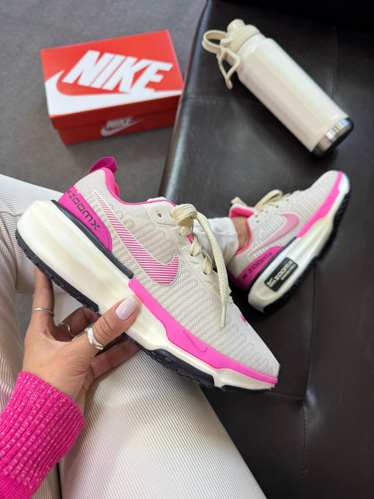 TÊNIS ZOOM X INVINCIBLE RUN 3