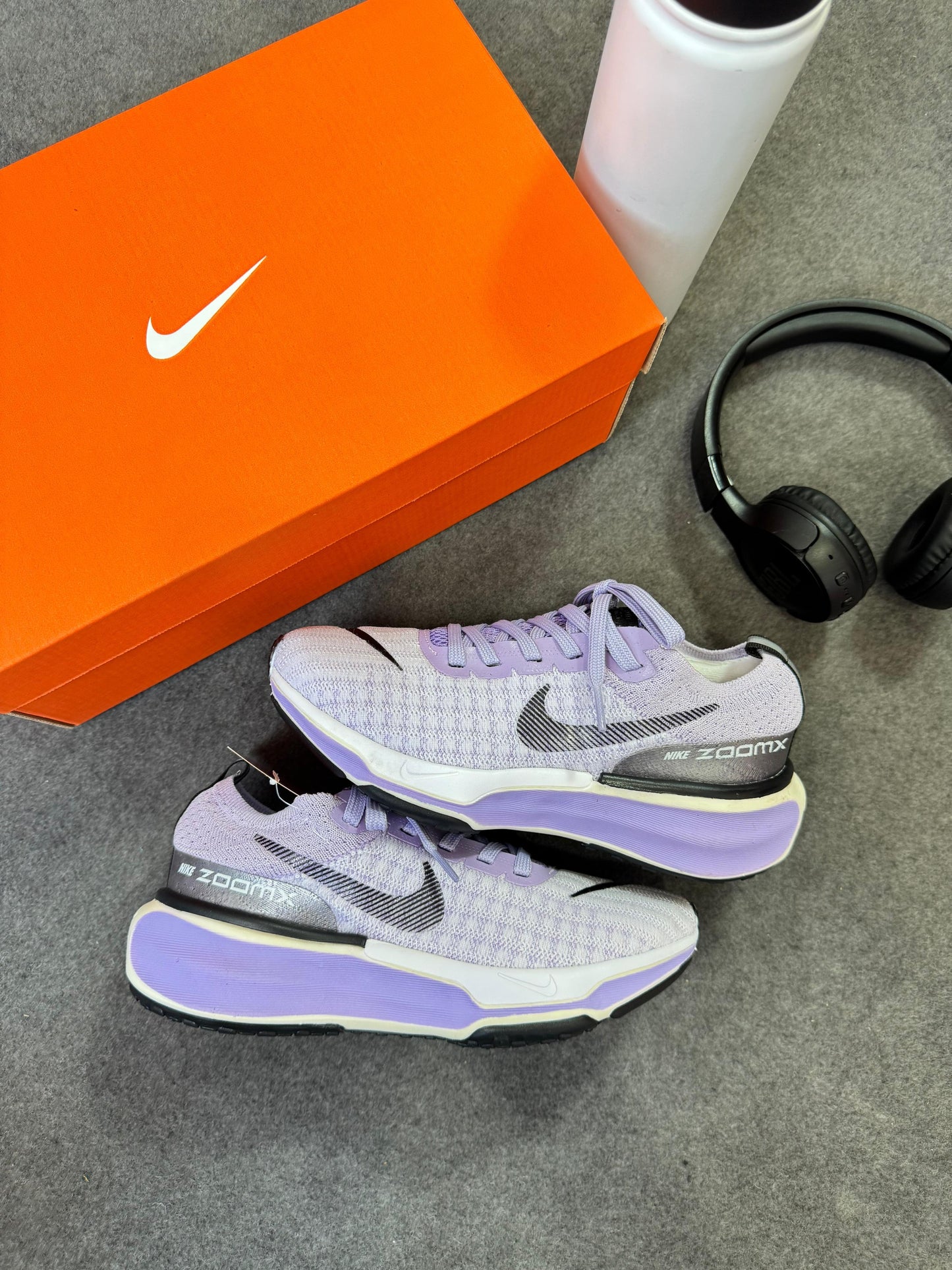 TÊNIS ZOOM X INVINCIBLE RUN 3
